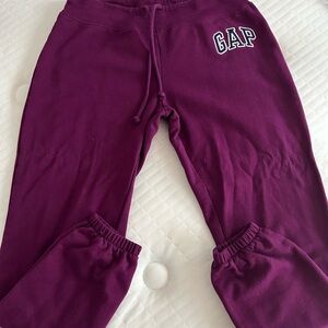 gap sweats